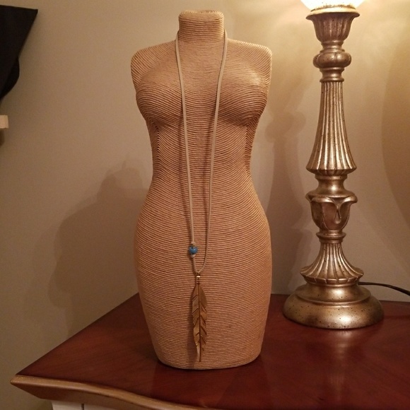 & Other Stories Jewelry - Feather necklace